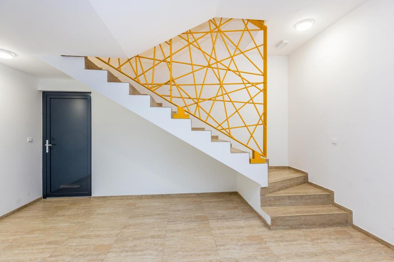 Colibri-Design&Beach Appartement Mit 40M2 Terrasse Und 2 Sups ペシュチャーナ・ウヴァラ エクステリア 写真